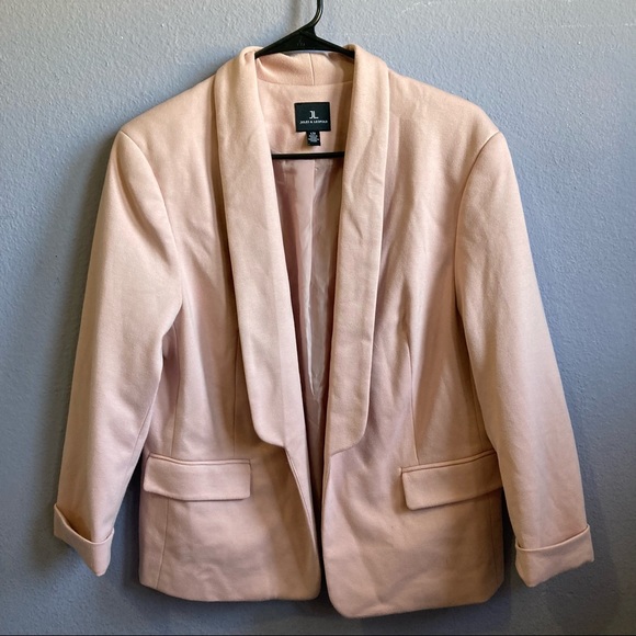 Blush Pink Blazer - Picture 2 of 8